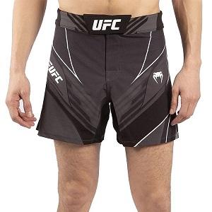 UFC Venum - Pro Line Men's Shorts / Schwarz / Large